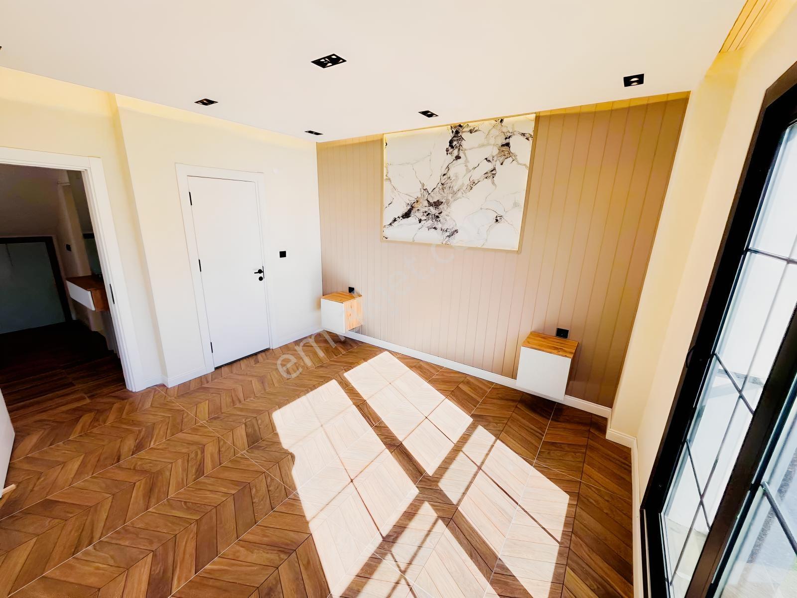 Re/max Kıyı Dan Satılık Havuzlu Müstakil Alt Yapılı Villa — fotoğraf 13