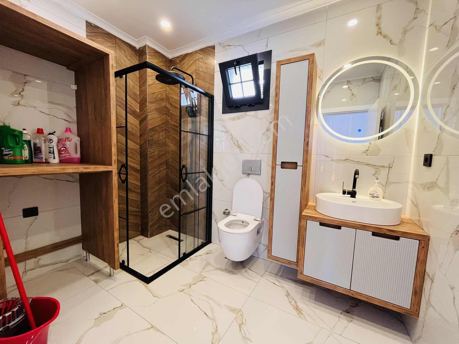 Re/max Kıyı Dan Satılık Havuzlu Müstakil Alt Yapılı Villa — fotoğraf 15