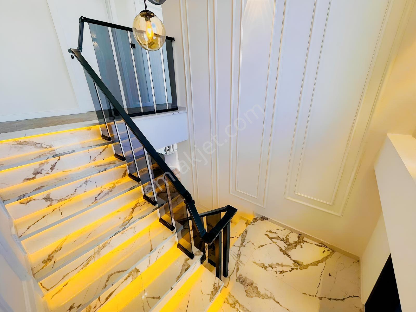 Re/max Kıyı Dan Satılık Havuzlu Müstakil Alt Yapılı Villa — fotoğraf 16