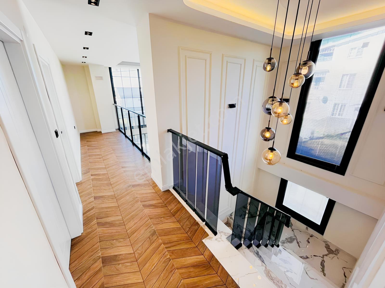 Re/max Kıyı Dan Satılık Havuzlu Müstakil Alt Yapılı Villa — fotoğraf 17