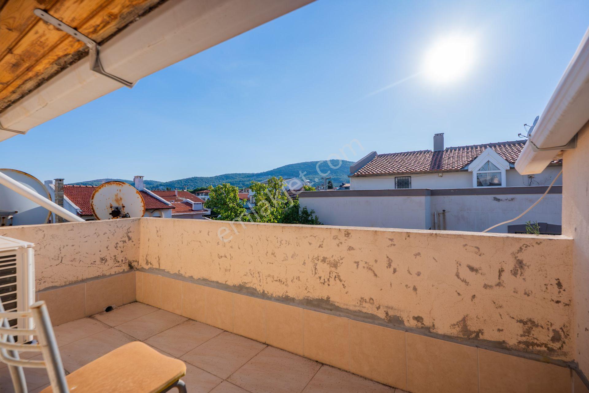 Urla Çeşmealtında Denize 200 Metre Satılık Bahçeli 5+1 Villa — fotoğraf 23