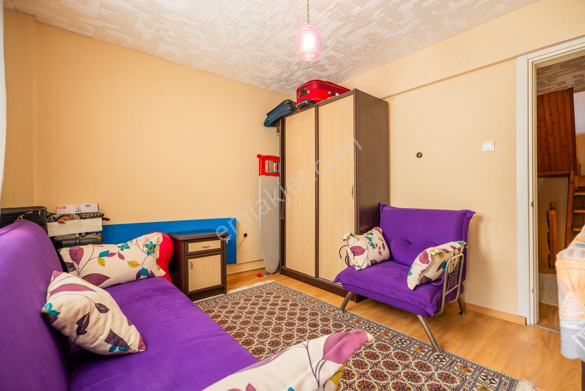 Urla Çeşmealtında Denize 200 Metre Satılık Bahçeli 5+1 Villa — fotoğraf 30