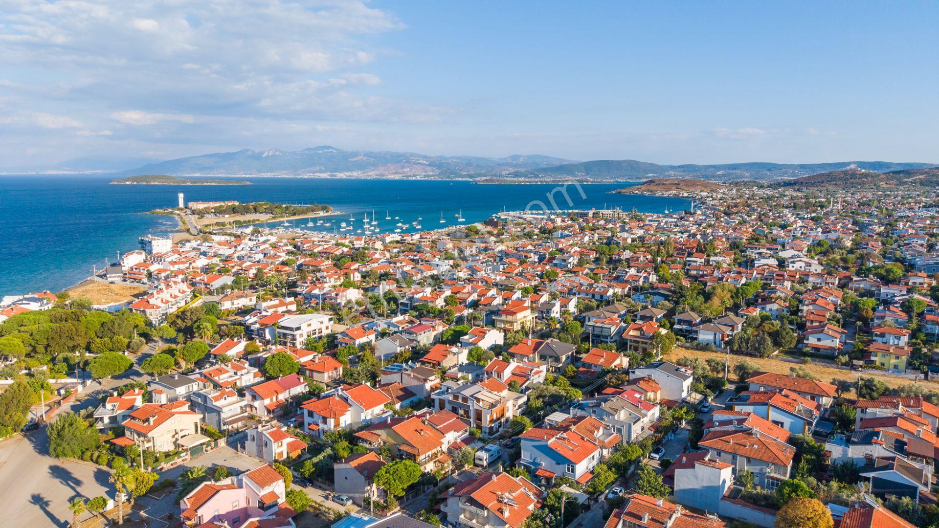 Urla Çeşmealtında Denize 200 Metre Satılık Bahçeli 5+1 Villa — fotoğraf 34