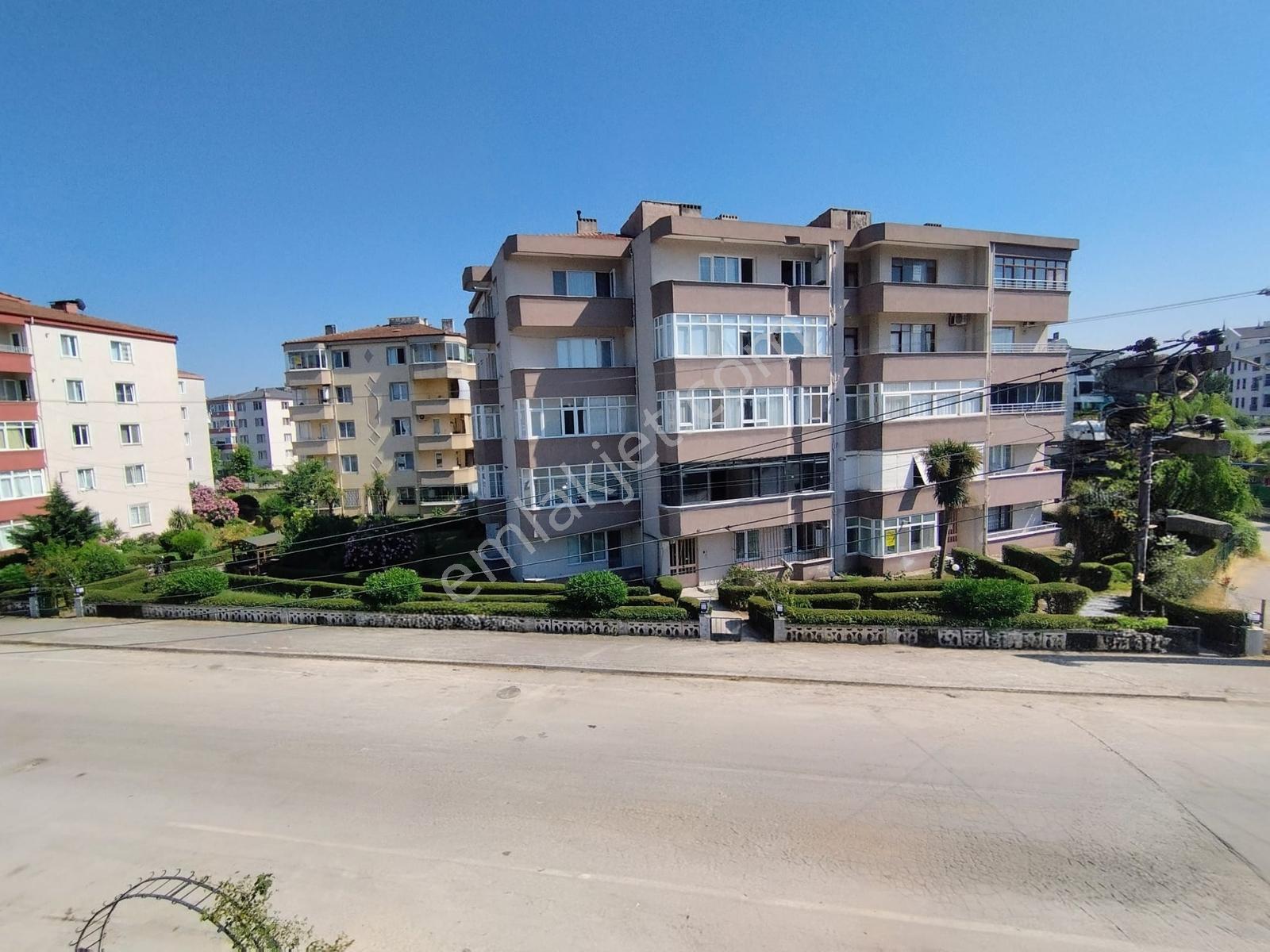 Turyap'tan;çiftlikköy Sitelerde,içi Yenilenmiş,2+1 Ara Kat Daire — fotoğraf 26