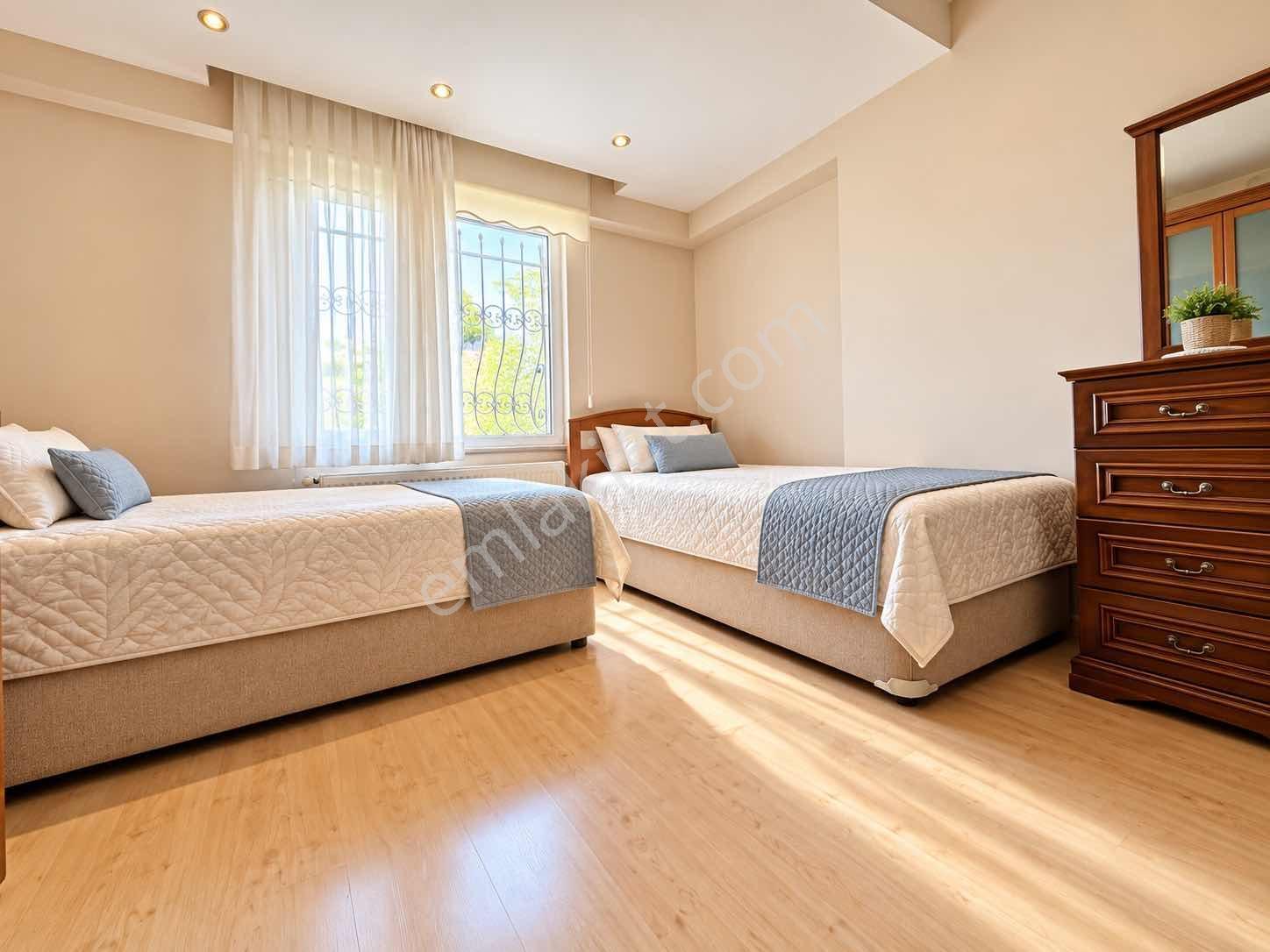 Çengelköy'de Villa Konforunda 220 M2 Keyifli Bahçe Dublexi — fotoğraf 9