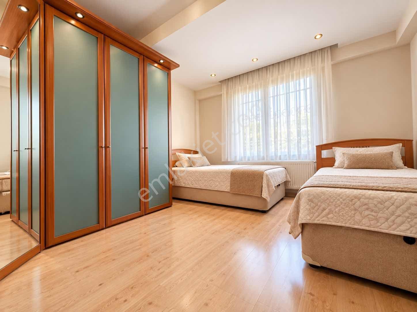 Çengelköy'de Villa Konforunda 220 M2 Keyifli Bahçe Dublexi — fotoğraf 10