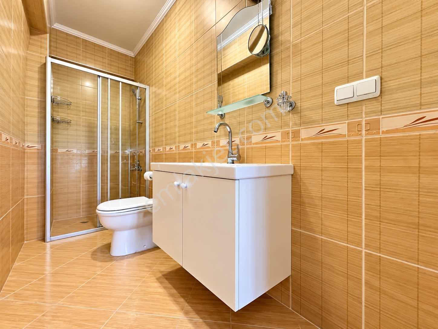 Çengelköy'de Villa Konforunda 220 M2 Keyifli Bahçe Dublexi — fotoğraf 18