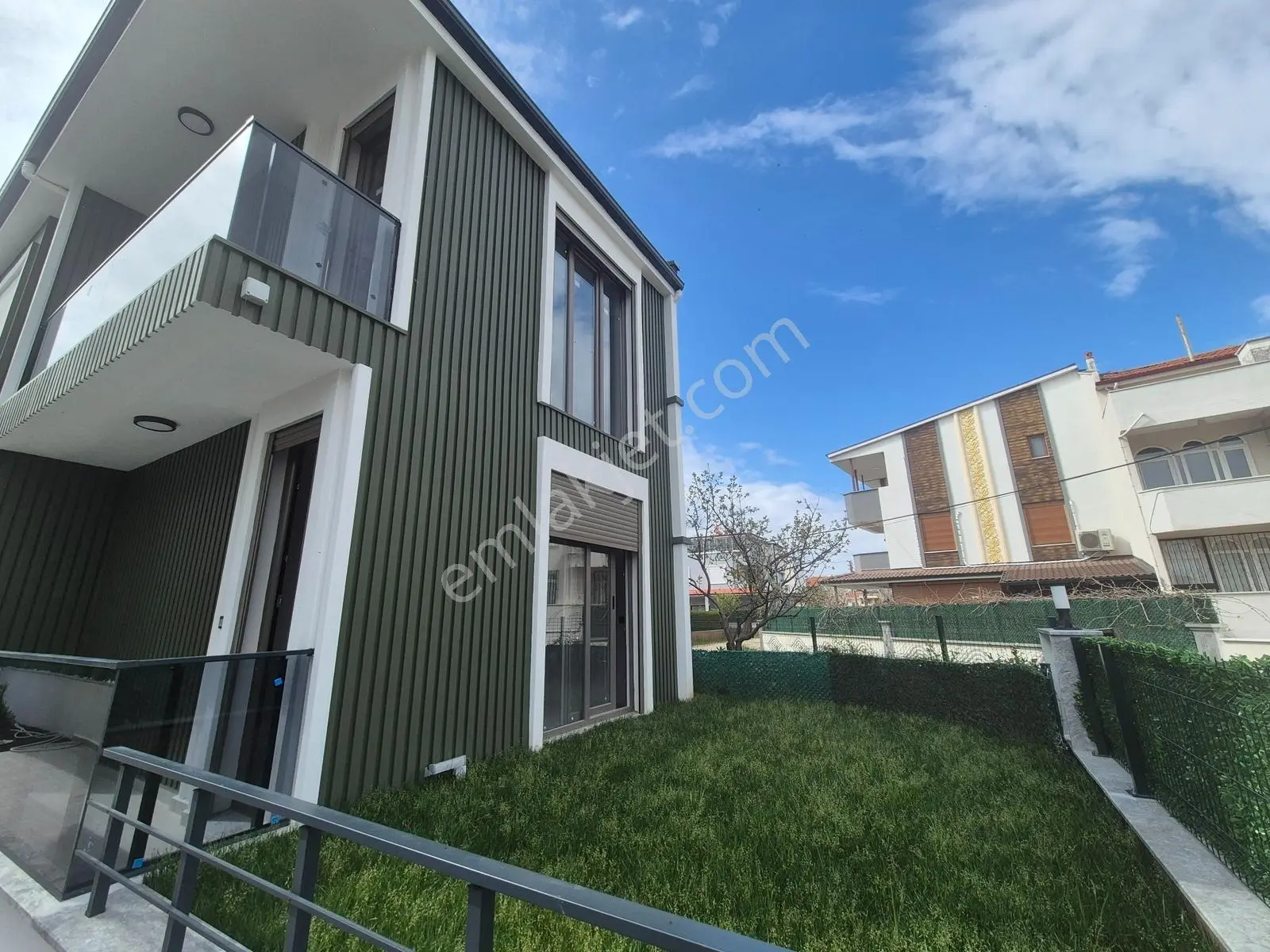 Artı Emlak'tan Güre'de Denize 150 M Satılık 3+1 Lüks Villa