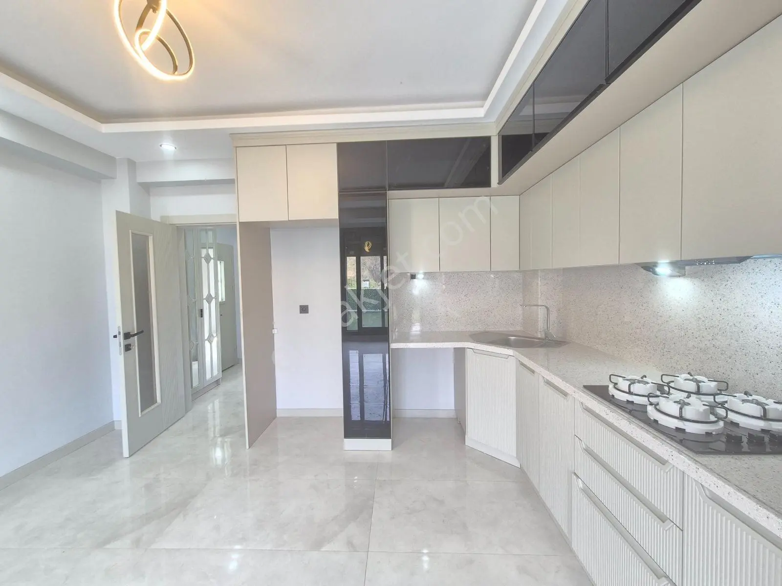 Artı Emlak'tan Güre'de Denize 150 M Satılık 3+1 Lüks Villa — fotoğraf 8