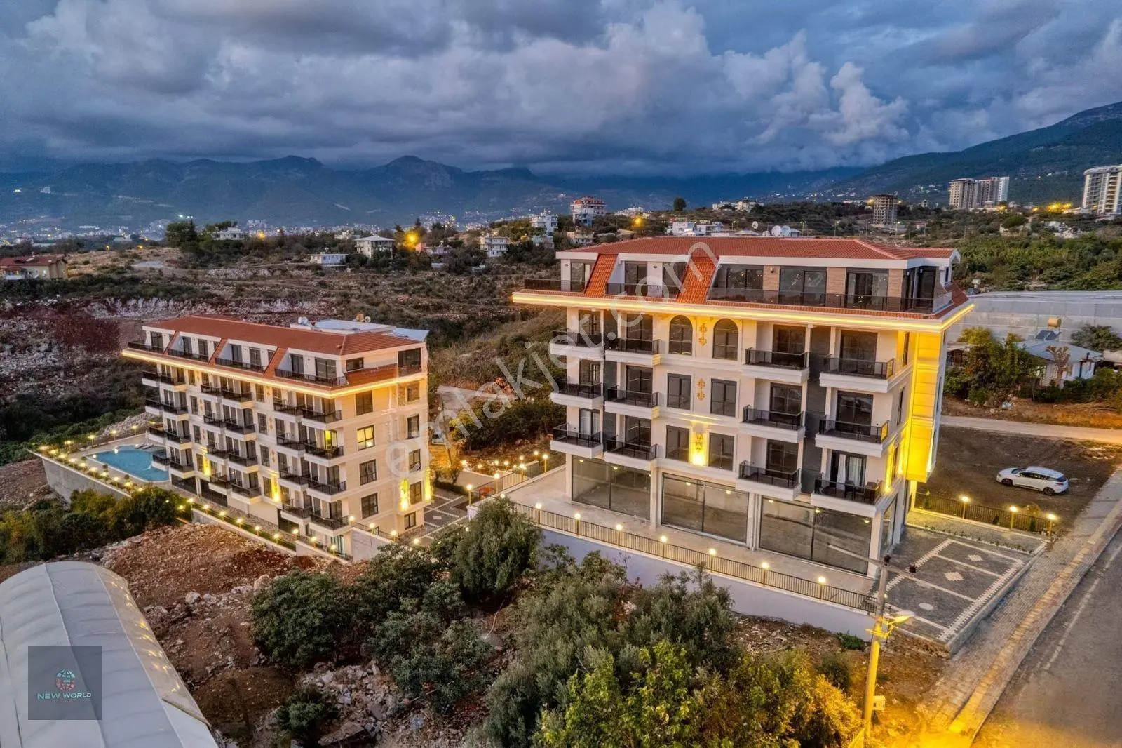 Alanya Kestel Lüks Site İçi Satılık Deniz Manzaralı 1+1 — fotoğraf 2