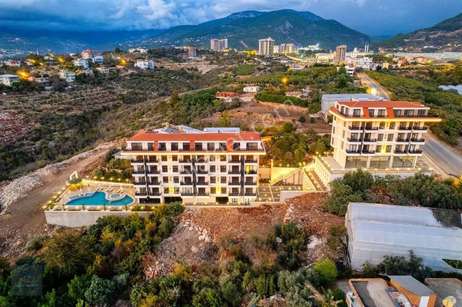 Alanya Kestel Lüks Site İçi Satılık Deniz Manzaralı 1+1 — fotoğraf 3
