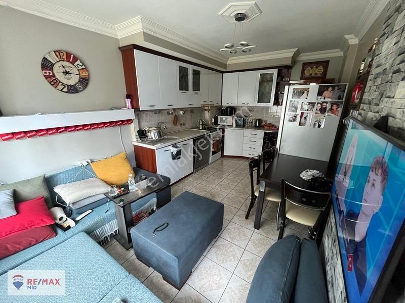 Remax Mid 'den -bahçelievlerde 3+1 Yüksek Girişi Satılık Daire — fotoğraf 9