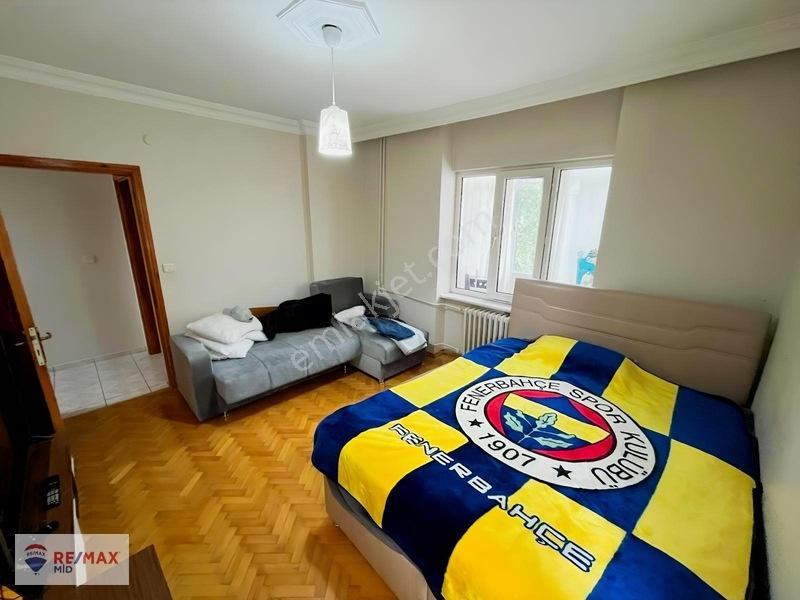 Remax Mid 'den -bahçelievlerde 3+1 Yüksek Girişi Satılık Daire — fotoğraf 21