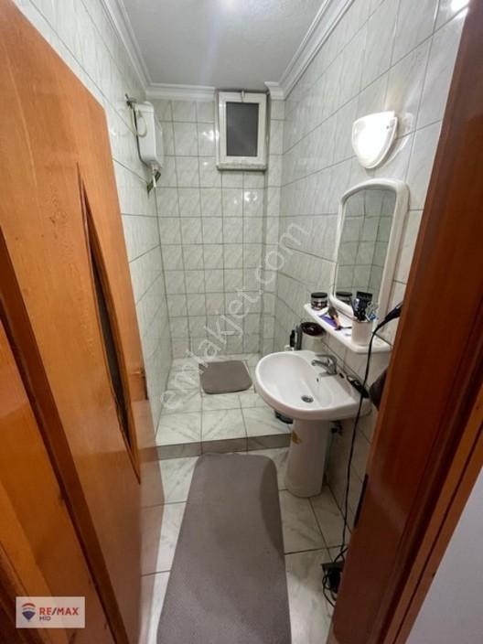 Remax Mid 'den -bahçelievlerde 3+1 Yüksek Girişi Satılık Daire — fotoğraf 23