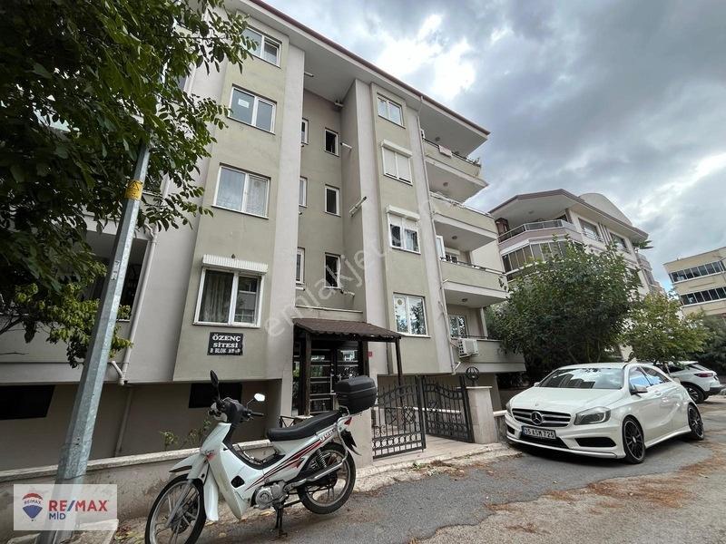 Remax Mid 'den -bahçelievlerde 3+1 Yüksek Girişi Satılık Daire — fotoğraf 26