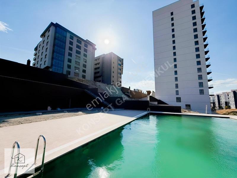 Konsept'Den Şehir Merkezinde Açık Havuzlu Lüks Satılık 1+1 Daire