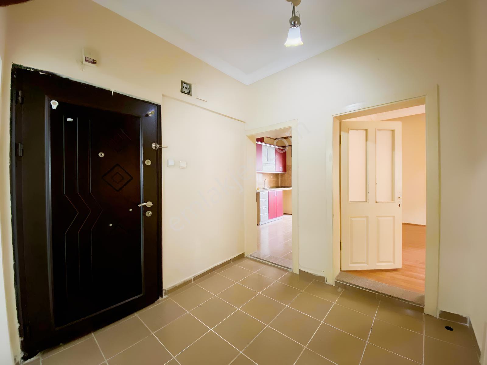 Cm Emlak Selçuk Mah. Eski Salı Pazarı Civ. Arakat 2+1 Daire — fotoğraf 6