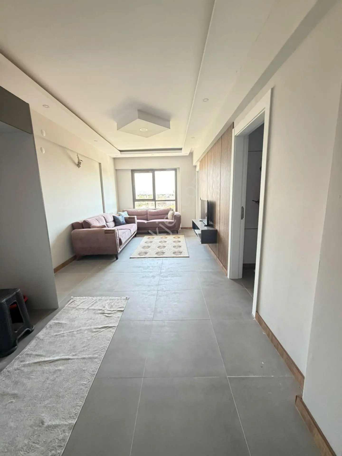 Tetik Emlak’tan Sümer Mahallesi’nde Eşyalı 2+1 Satılık Daire — fotoğraf 3