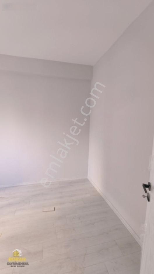 Kıyıboyuna Yakın Az Katlı Sıfır Binada 2+1 Satlık Daire — fotoğraf 3