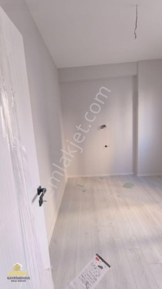 Kıyıboyuna Yakın Az Katlı Sıfır Binada 2+1 Satlık Daire — fotoğraf 5