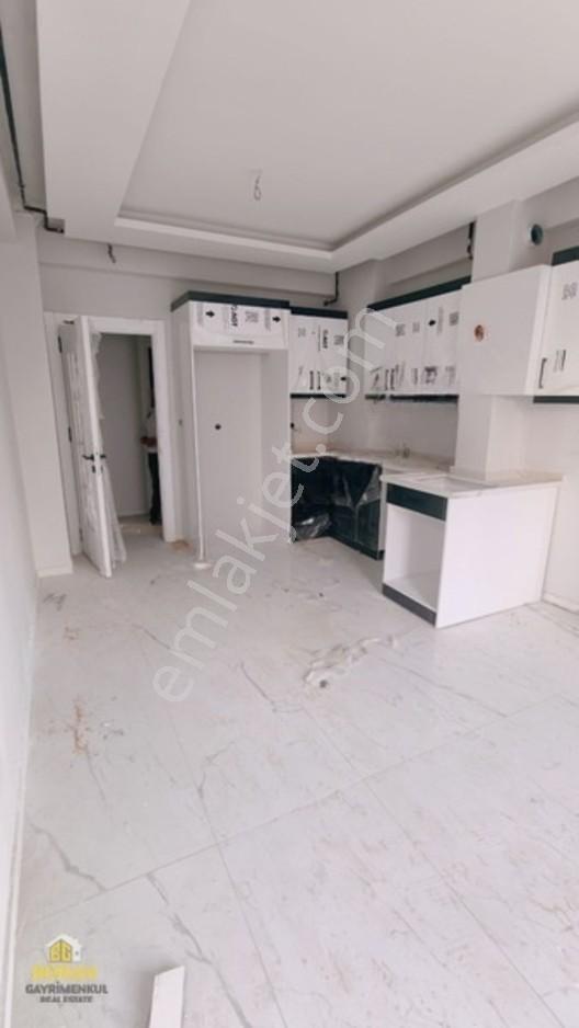 Kıyıboyuna Yakın Az Katlı Sıfır Binada 2+1 Satlık Daire — fotoğraf 8