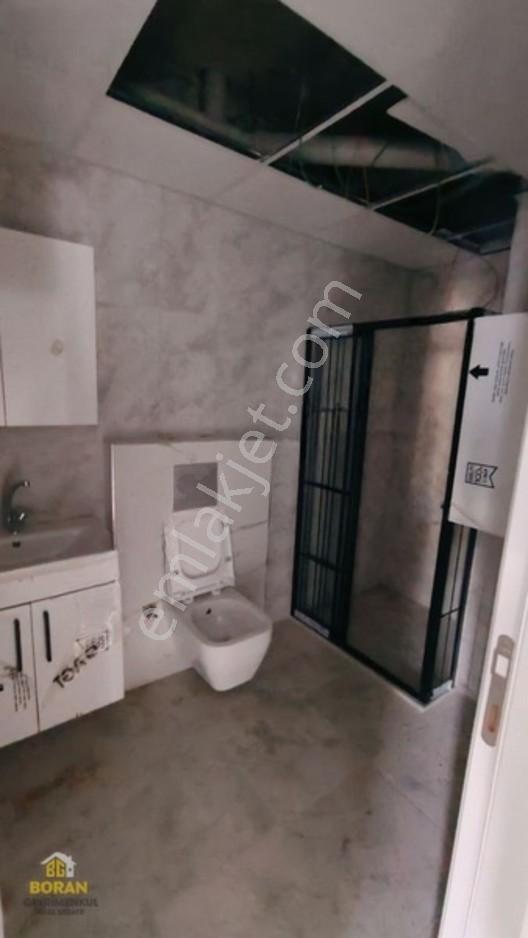 Kıyıboyuna Yakın Az Katlı Sıfır Binada 2+1 Satlık Daire — fotoğraf 13