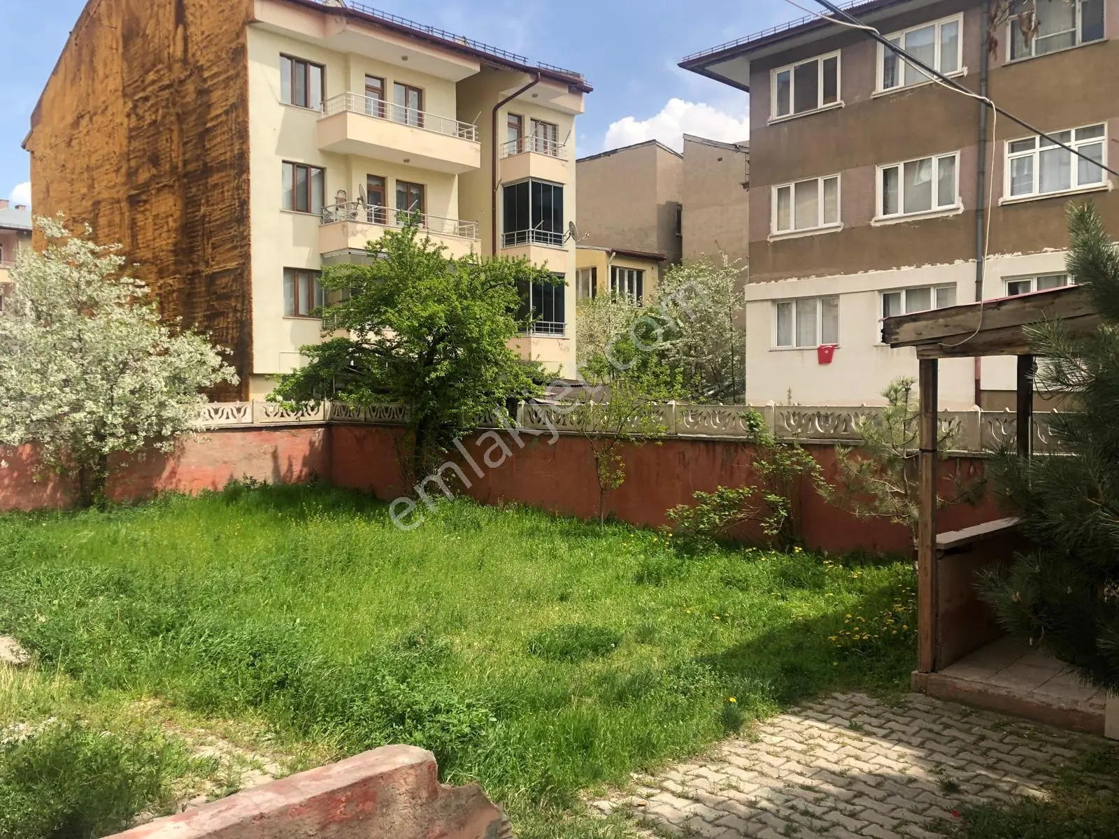 C.k'danşehir Merkezinde Millet Bahçesi Yanında 3+1 Satılık Daire — fotoğraf 4