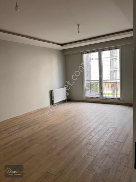 Merkez Ve Metro Yanı Lüks Site İçi 3+1 — fotoğraf 2