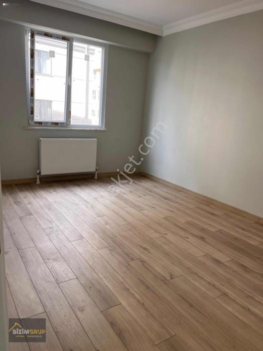 Merkez Ve Metro Yanı Lüks Site İçi 3+1 — fotoğraf 5