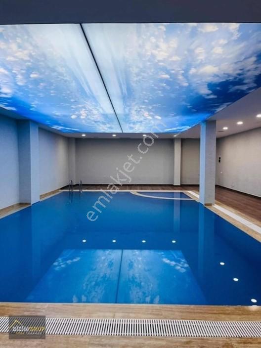 Merkez Ve Metro Yanı Lüks Site İçi 3+1 — fotoğraf 12