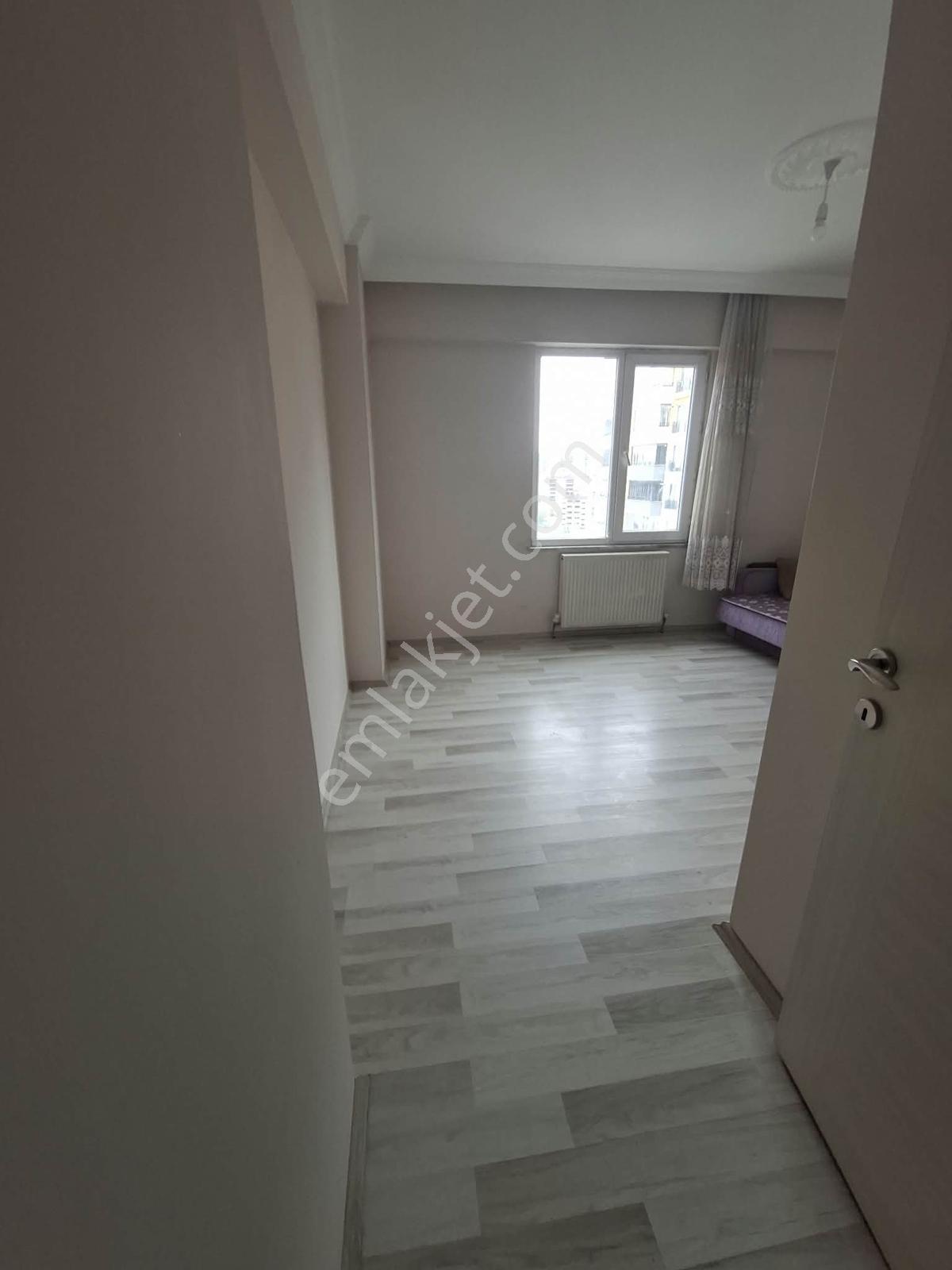 Değişim Emlak'tan Tosya Yolu Kaan Sitesinde Satılık 2+1 Daire — fotoğraf 10