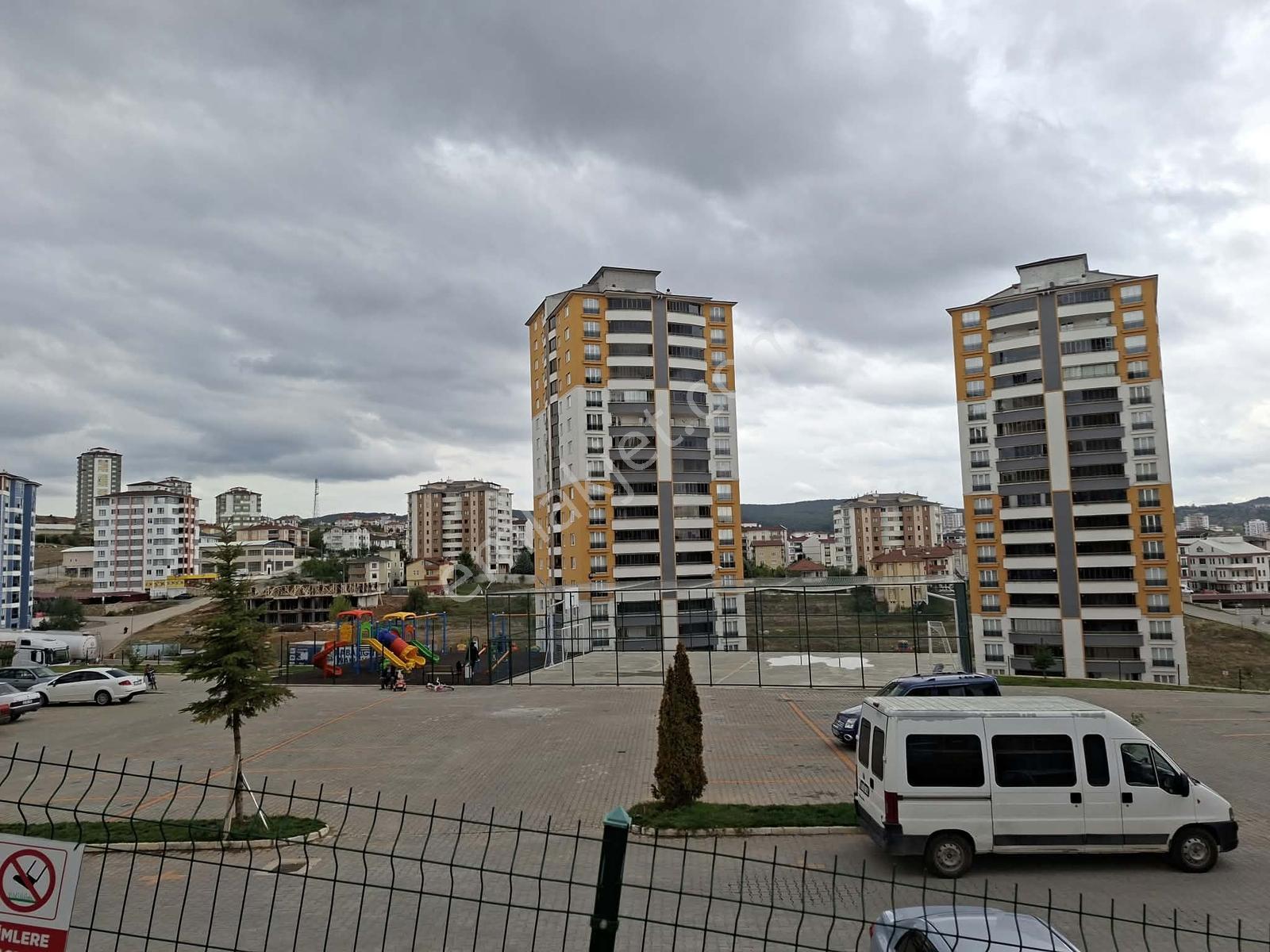Değişim Emlak'tan Tosya Yolu Kaan Sitesinde Satılık 2+1 Daire — fotoğraf 17