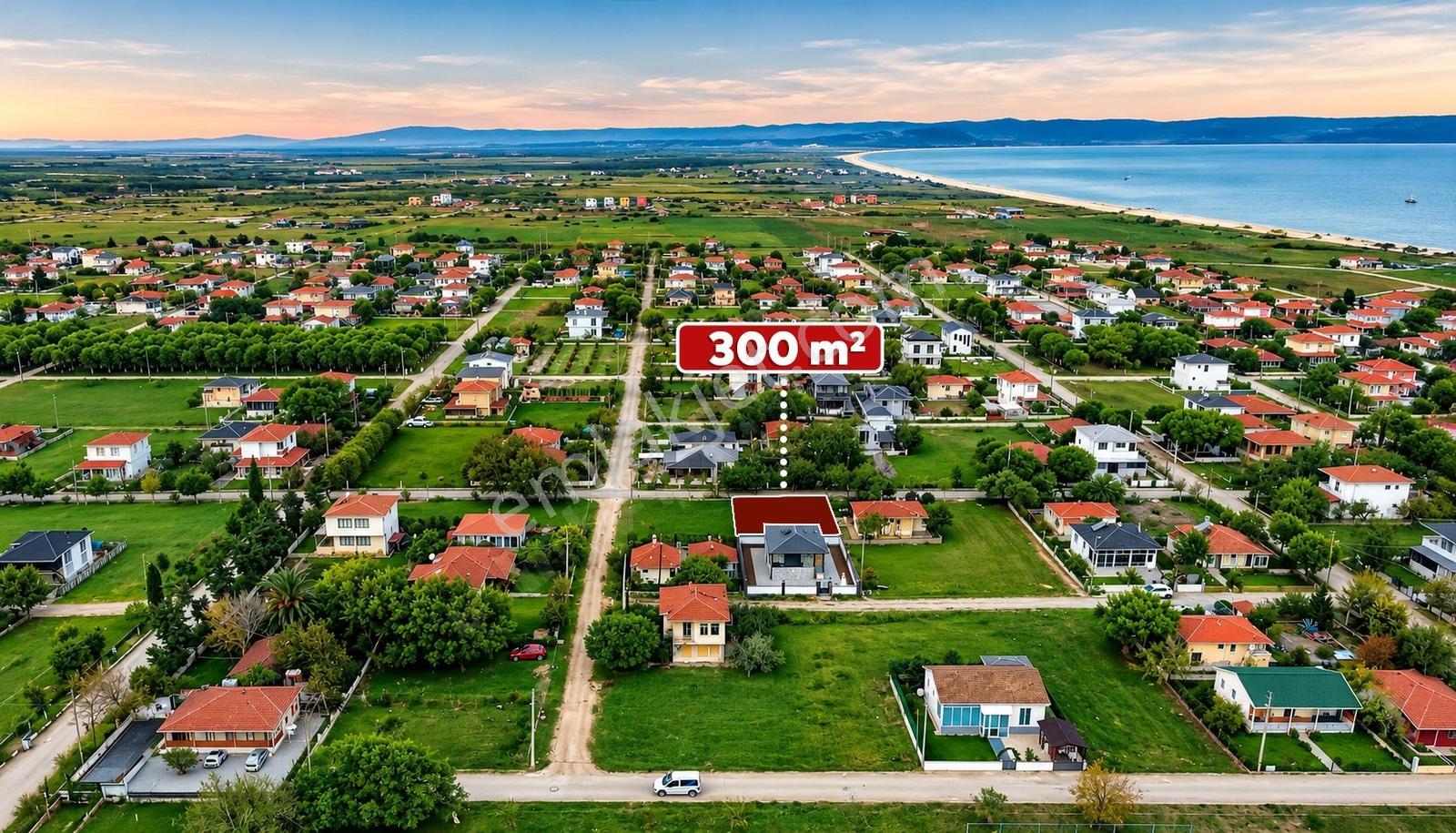 Denizatı Sitesinin Tam Merkezinde Satılık 300 M² İmarlı Arsa