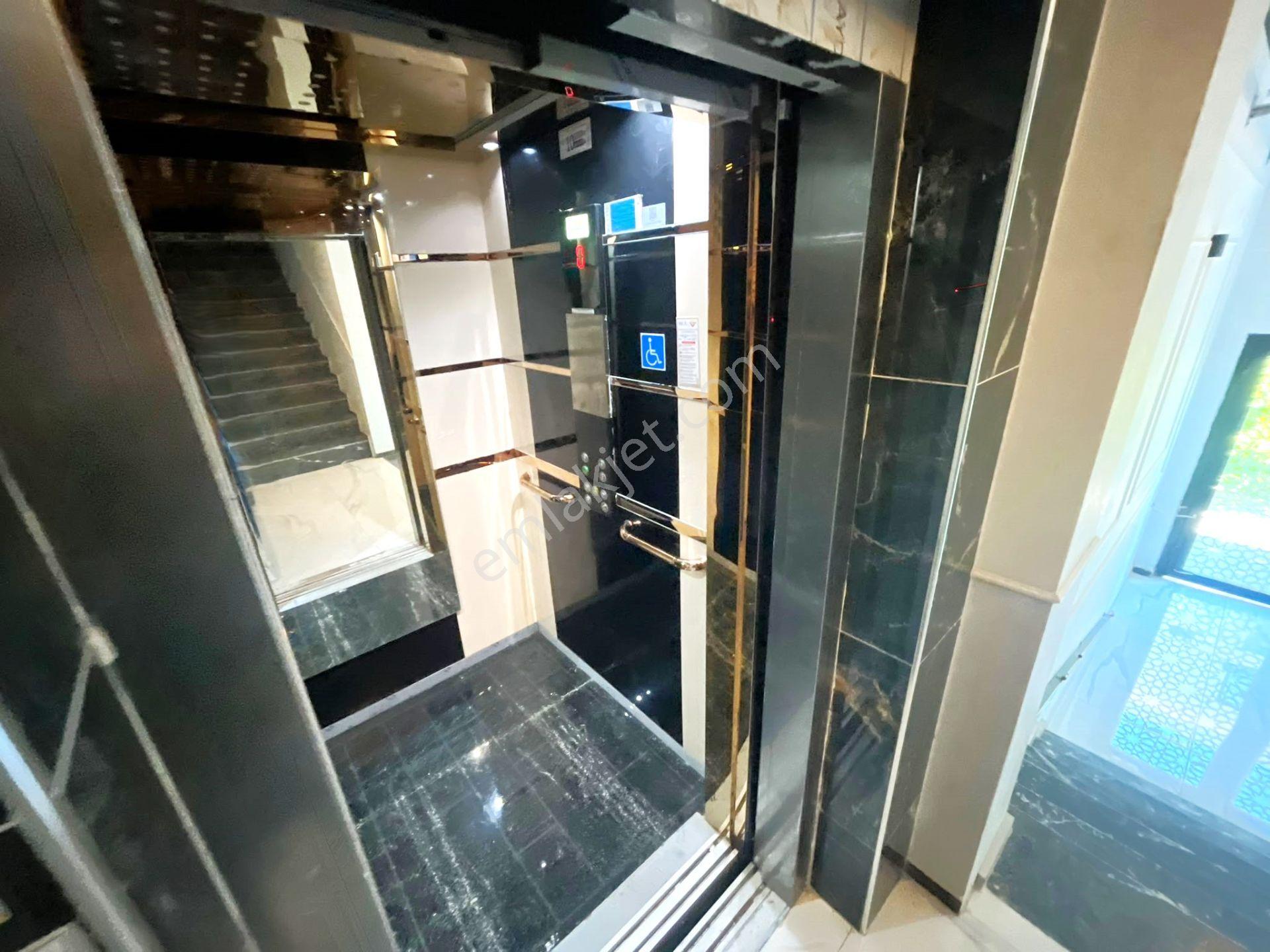 Aygül'den Akçay'da Asansörlü Cam Balkonlu Önü Açık Denize Yakın Açık Mutfaklı 1+1 Satılık Daire — fotoğraf 33