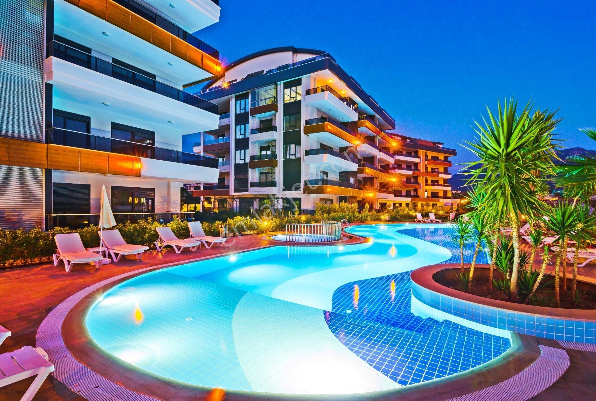 Alanya Oba’da Kale Ve Deniz Manzaralı 6+1 Lüks Dubleks