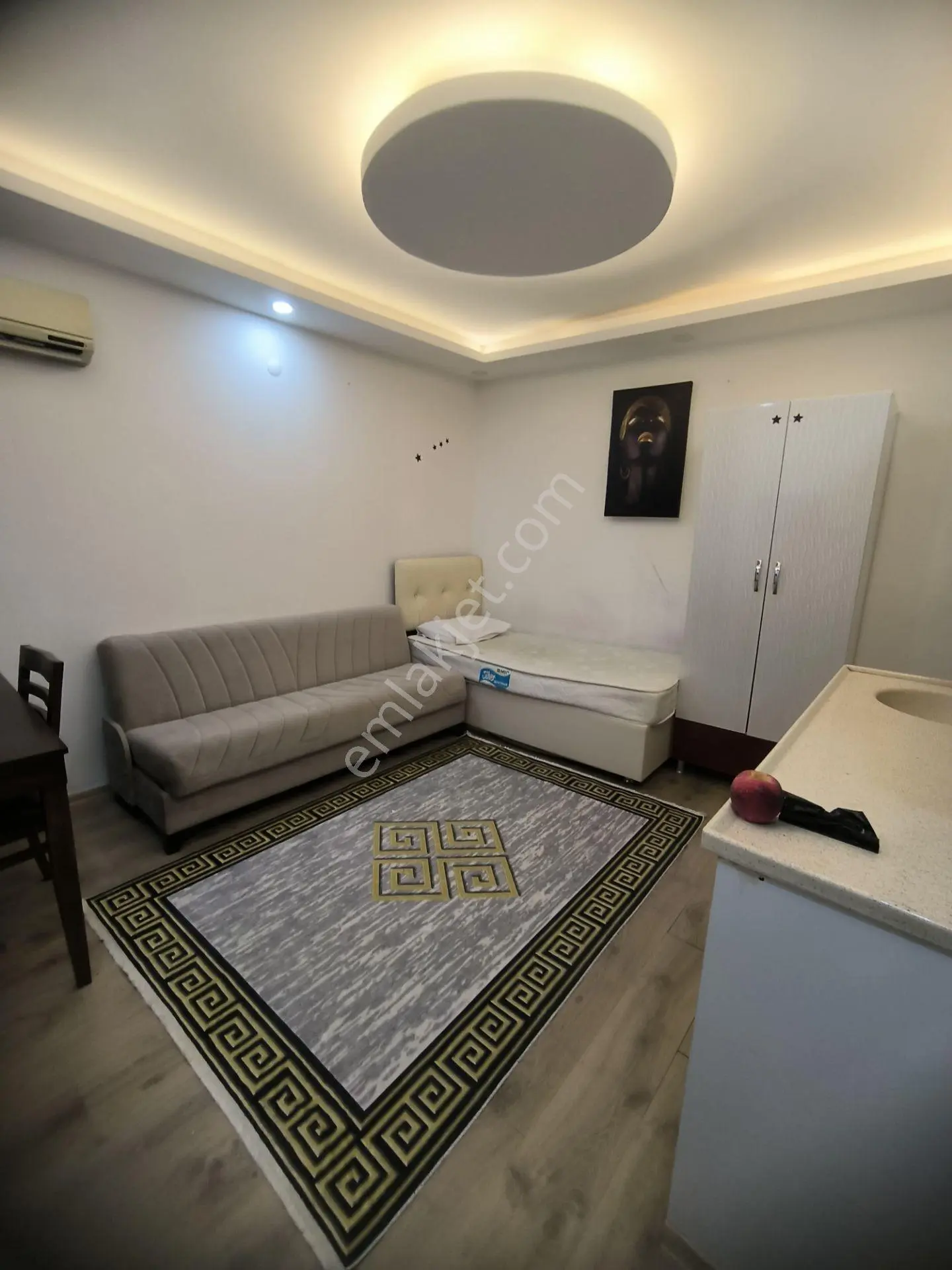 1+0 Beyazevler** 35yaş Zemin 4katlı Kat Mülkiyetli *direk Hasarsız *güney Cephe İskanlı — fotoğraf 3