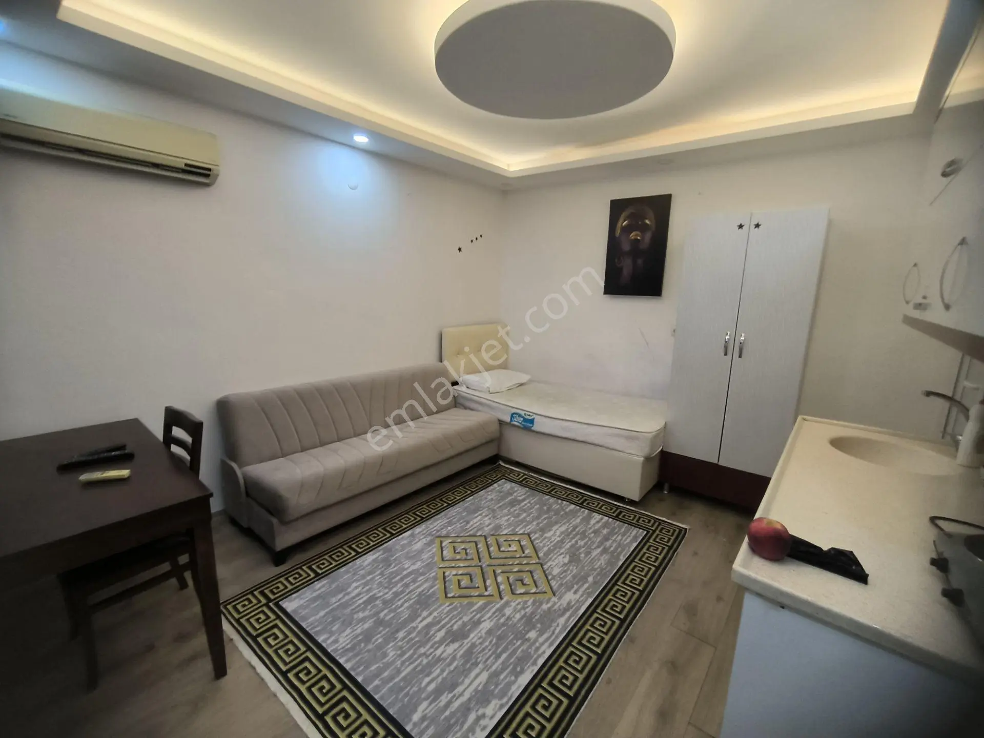 1+0 Beyazevler** 35yaş Zemin 4katlı Kat Mülkiyetli *direk Hasarsız *güney Cephe İskanlı — fotoğraf 5