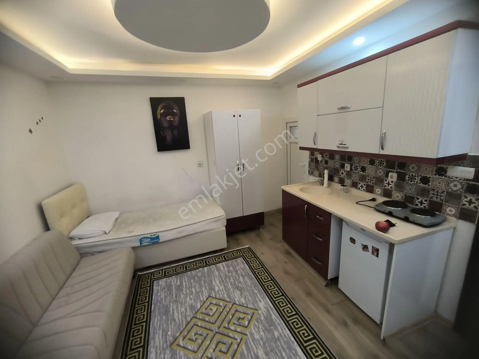 1+0 Beyazevler** 35yaş Zemin 4katlı Kat Mülkiyetli *direk Hasarsız *güney Cephe İskanlı — fotoğraf 9
