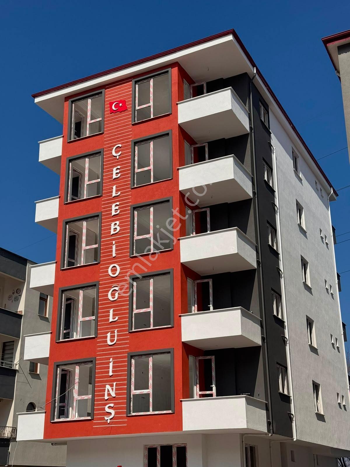 Hüsem Gayrimenkulden Bahçelievlerde Merkezi Konumda Satılık — fotoğraf 3