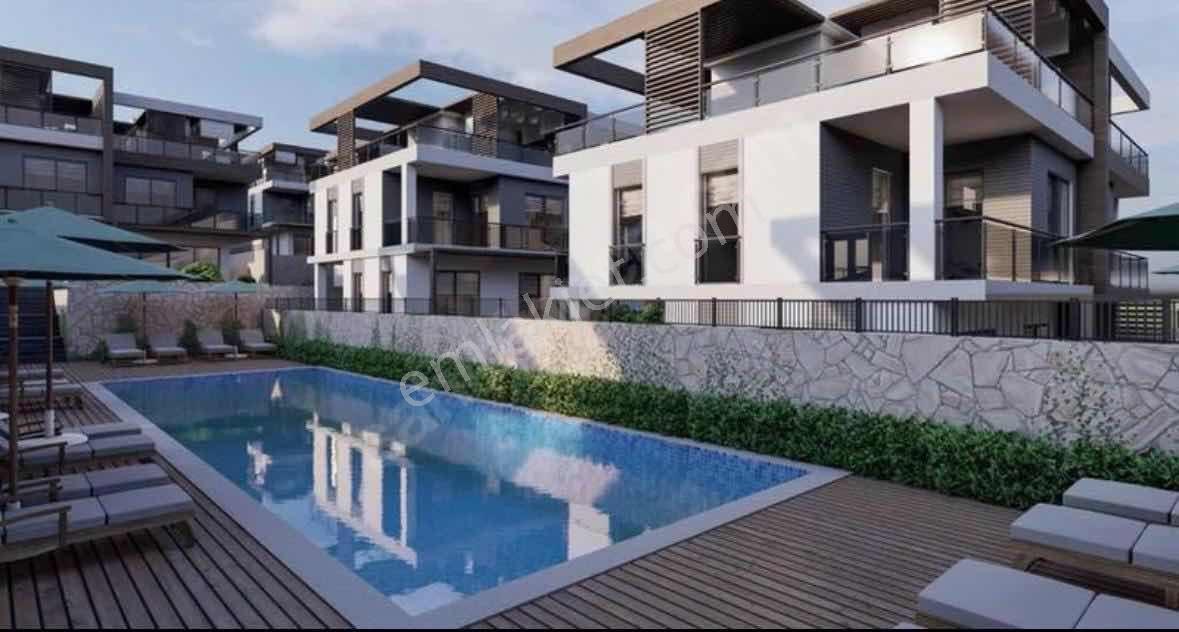 Paris'ten Göl Manzaralı Araç Takasına Açık Satılık Villa !!! — fotoğraf 4