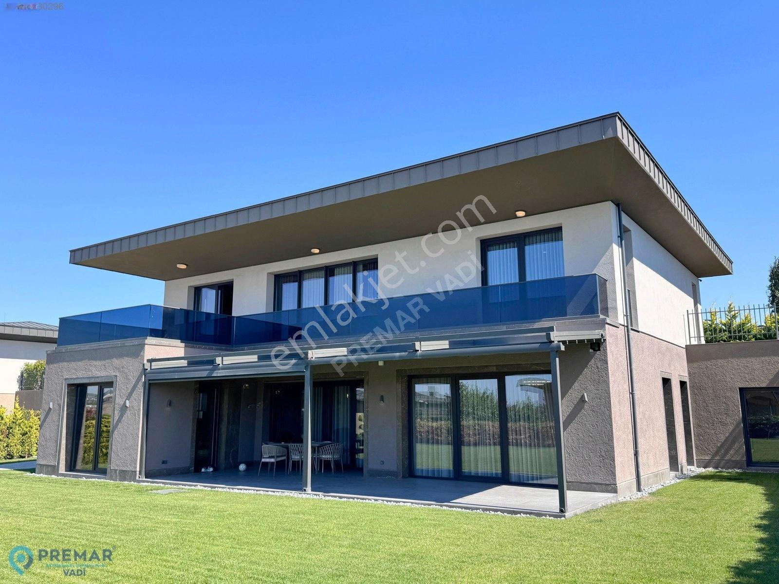Ayşe Ateş'ten Mesa Yeşilyaka Su Deniz Model 5+1 Özel Villa