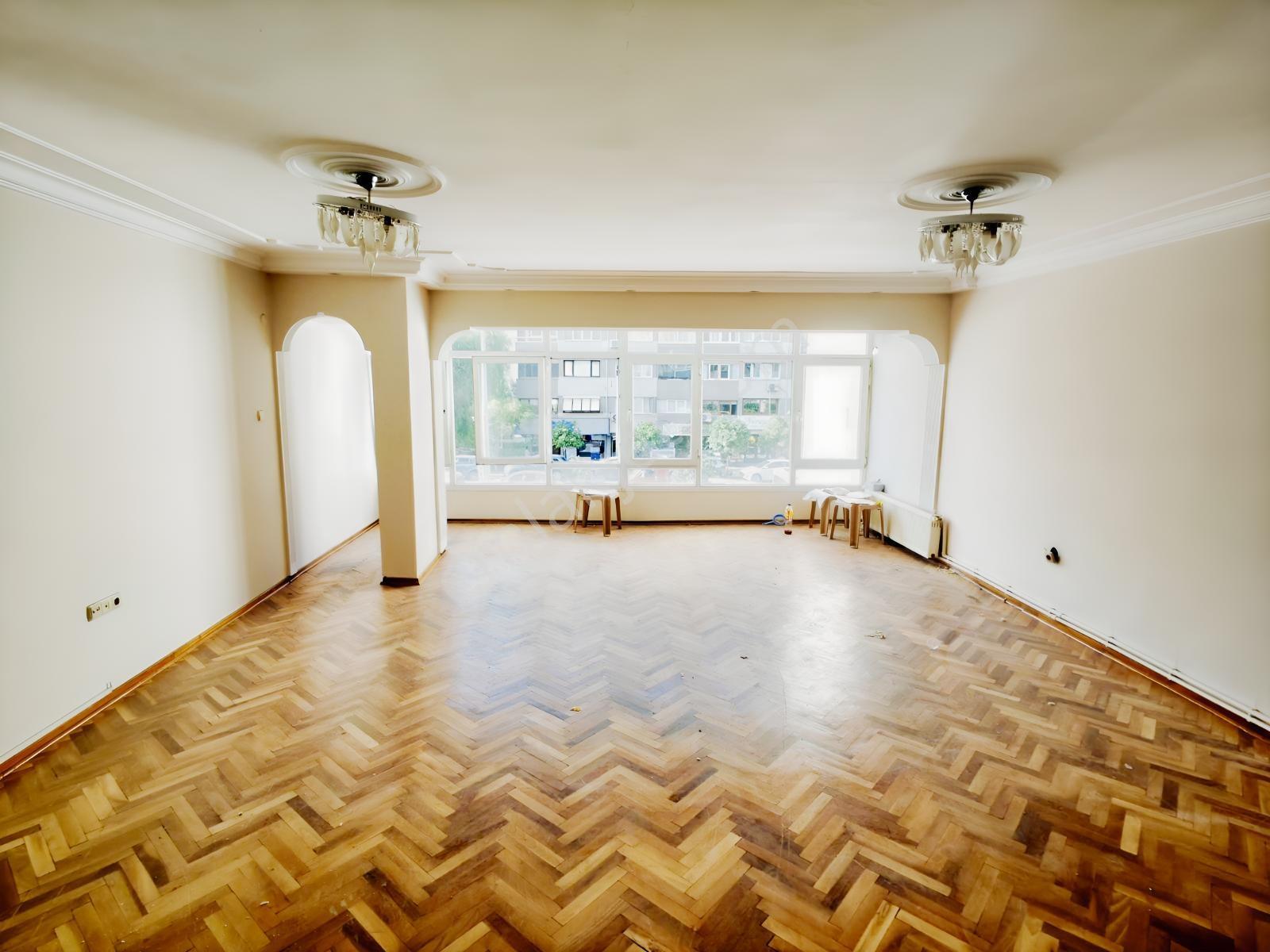 İnönü Caddesi Üzerinde | 130 M² | 3+1 | Satılık Daire
