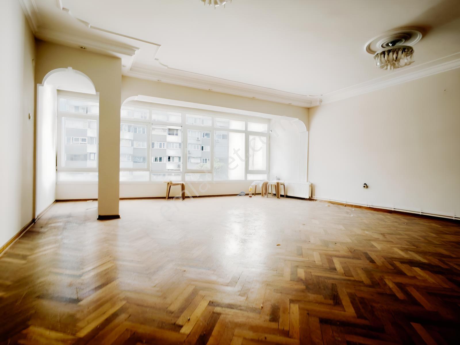İnönü Caddesi Üzerinde | 130 M² | 3+1 | Satılık Daire — fotoğraf 5