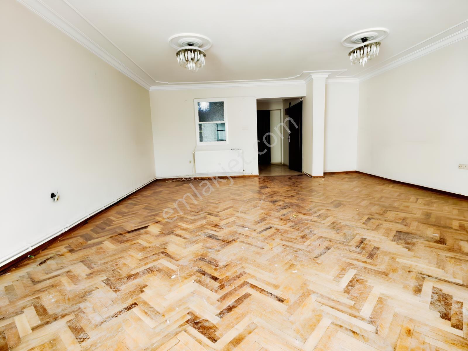 İnönü Caddesi Üzerinde | 130 M² | 3+1 | Satılık Daire — fotoğraf 8