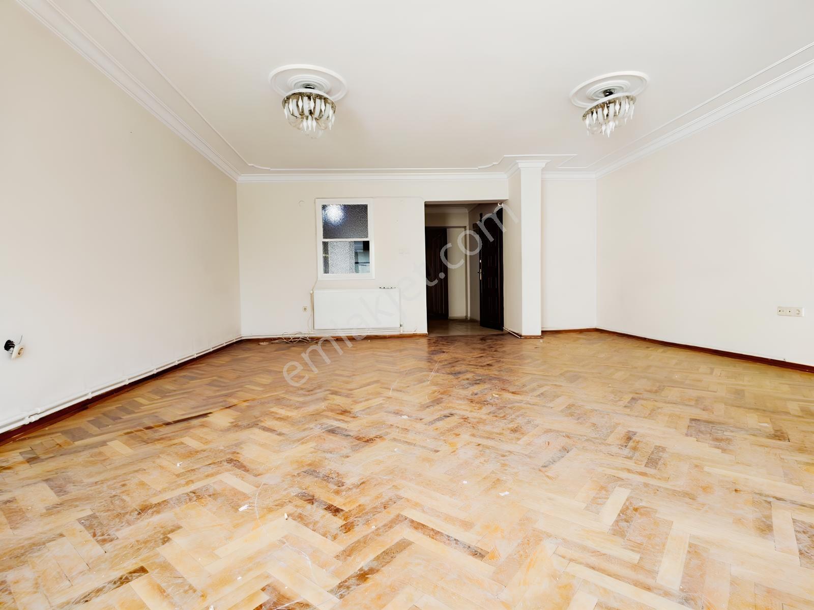 İnönü Caddesi Üzerinde | 130 M² | 3+1 | Satılık Daire — fotoğraf 9