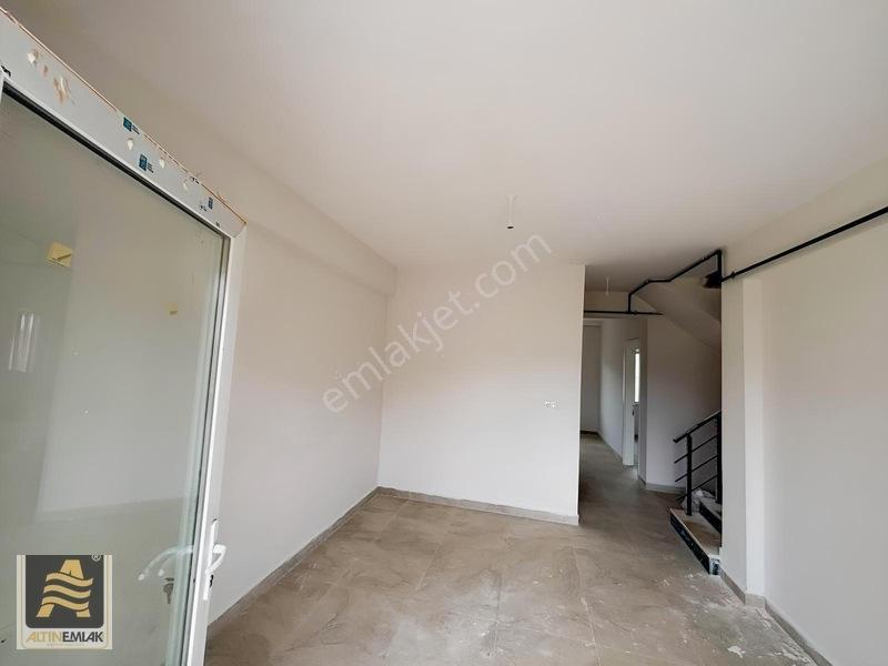 Cebecide Denize Yakın Sıfır 3+1 Bahçeli Dubleks Daire — fotoğraf 12