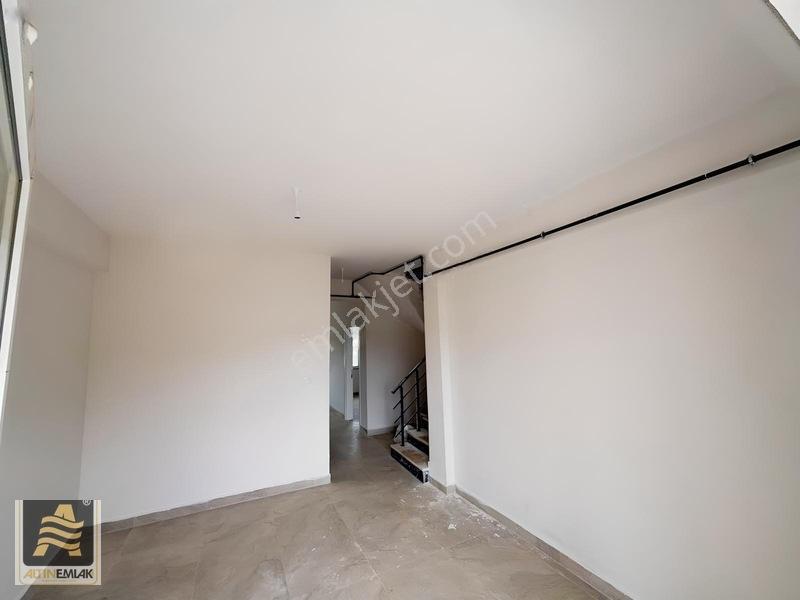Cebecide Denize Yakın Sıfır 3+1 Bahçeli Dubleks Daire — fotoğraf 13