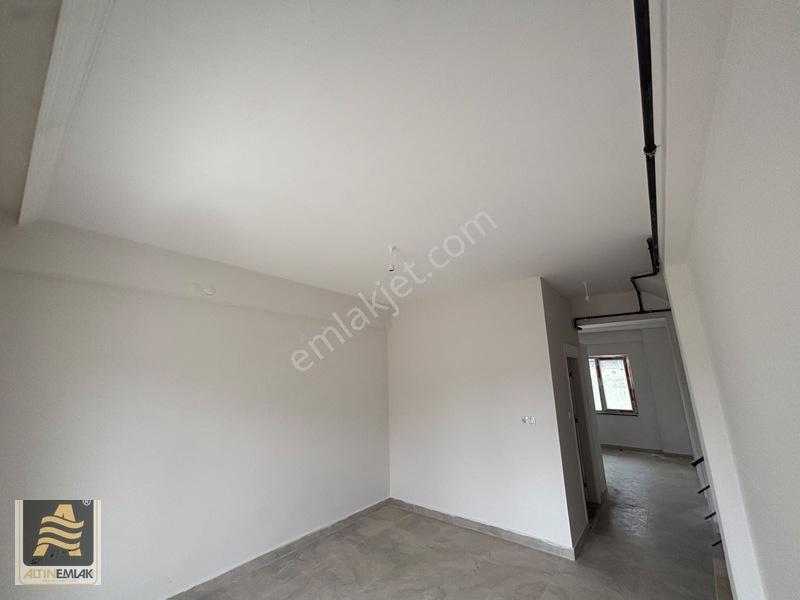 Cebecide Denize Yakın Sıfır 3+1 Bahçeli Dubleks Daire — fotoğraf 24