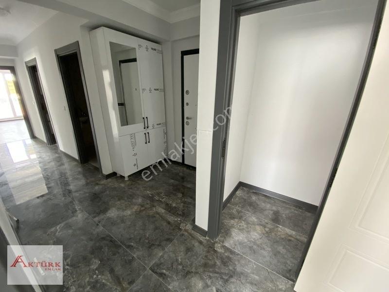 //aktürk Emlak\\ebeveyn+kiler+giyinme Oda+ankastre+iskan 0 Daire — fotoğraf 16
