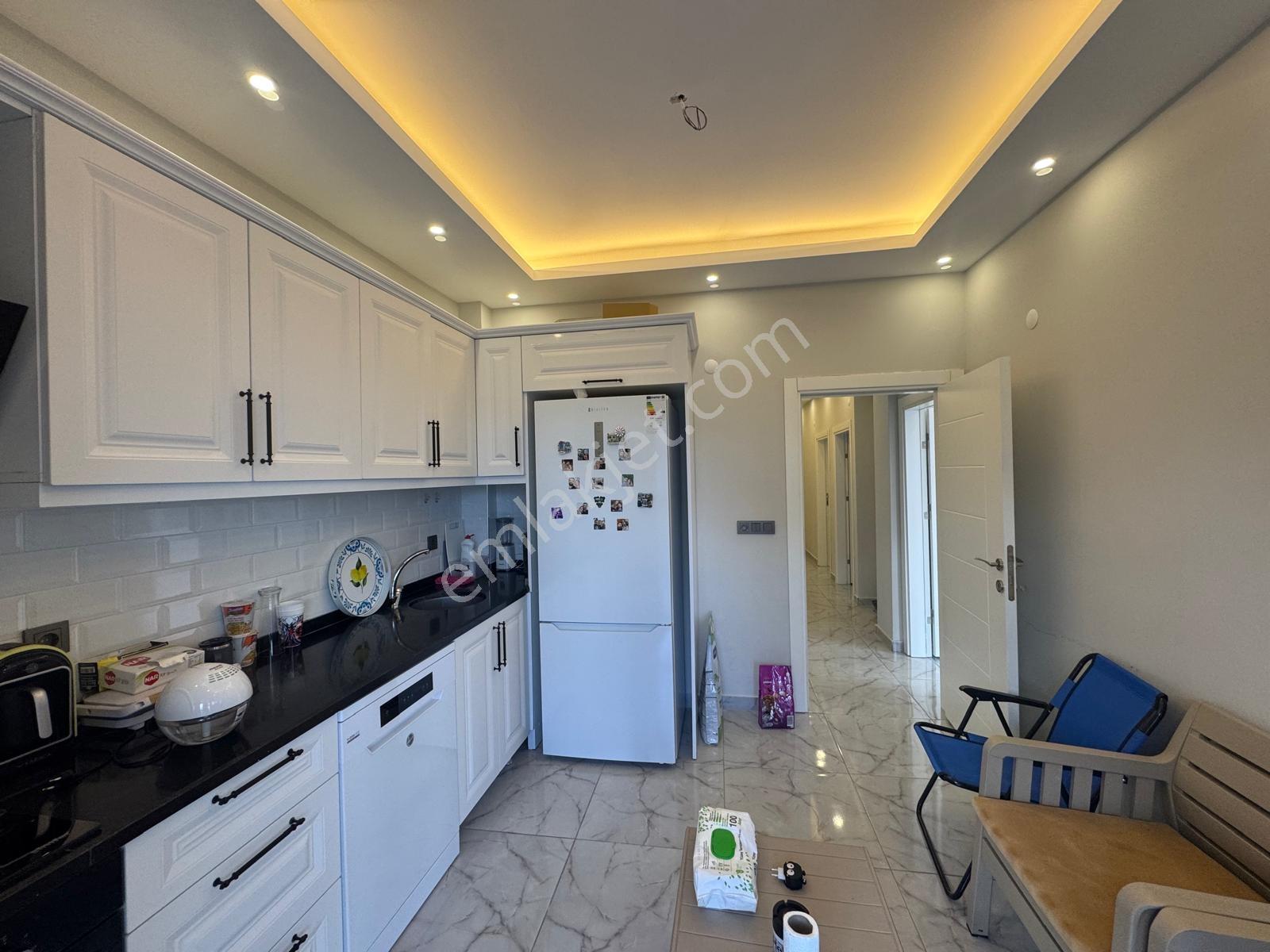 Altınovada Lüks Deniz Doğa Şehir Manzaralı 2+1 Daire — fotoğraf 7